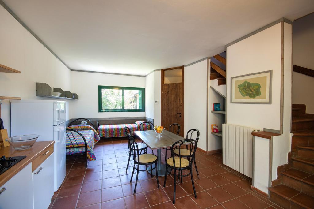Il Borgo Centro Vacanze Guardistallo Ngoại thất bức ảnh